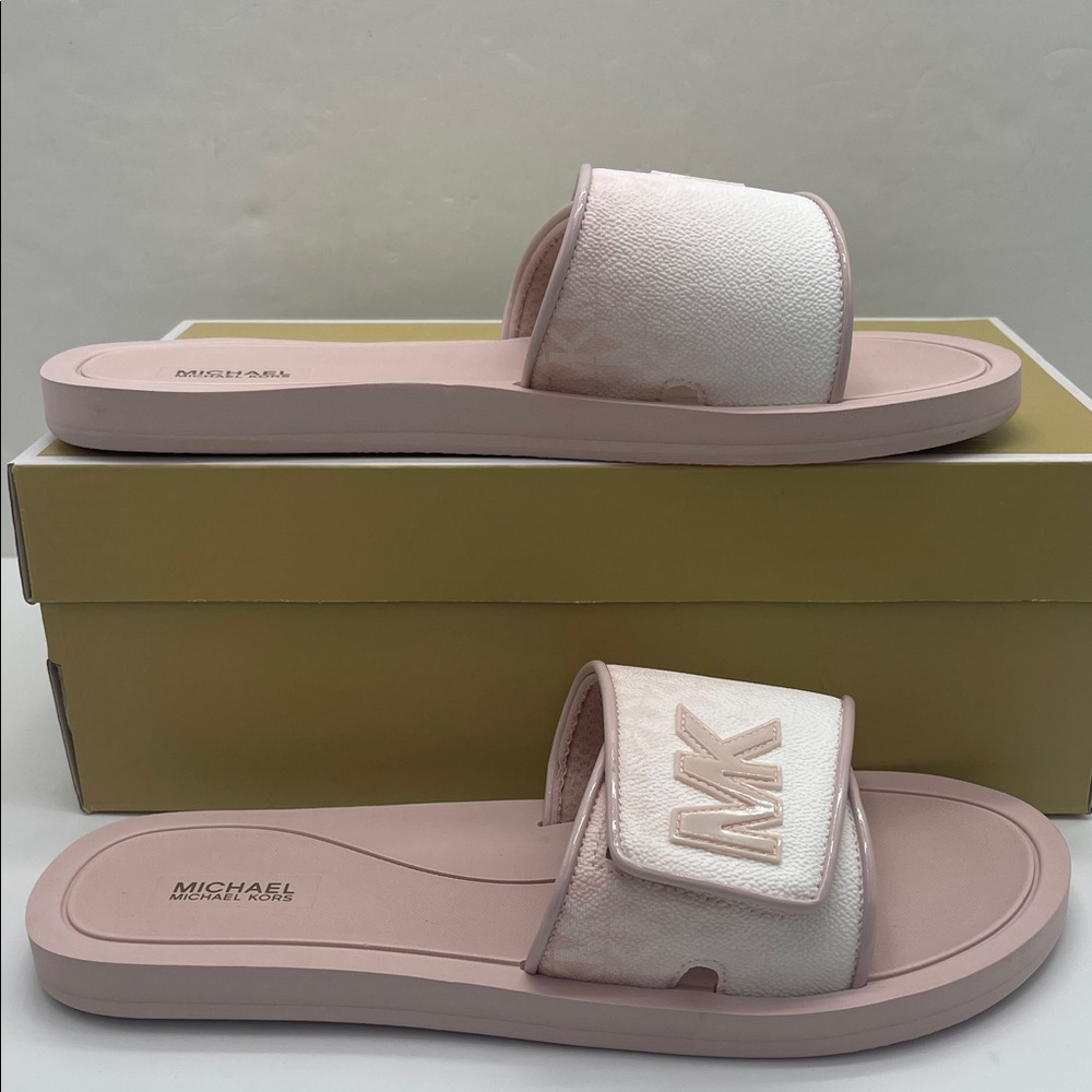 Michael Kors Slide Logo Sandals Palmer Ombré Signature
Powder Blush Multi 
NWT